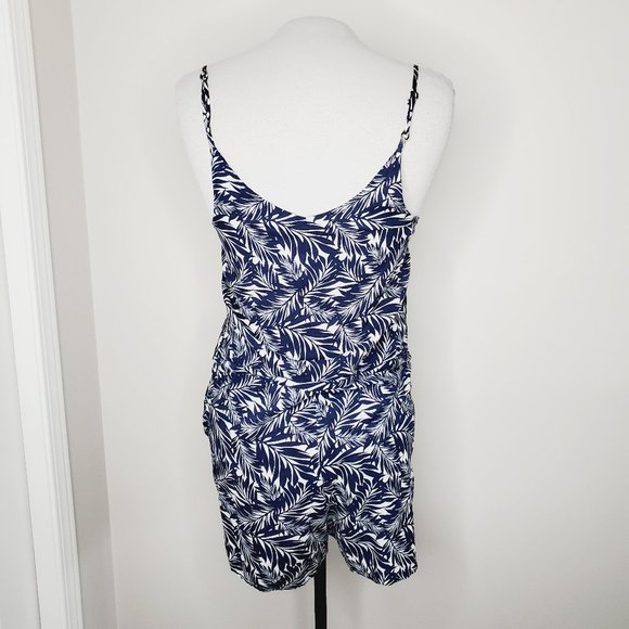 ANTHRO BISHOP + YOUNG Palm Leaf Navy Romper - Picture 5 of 10